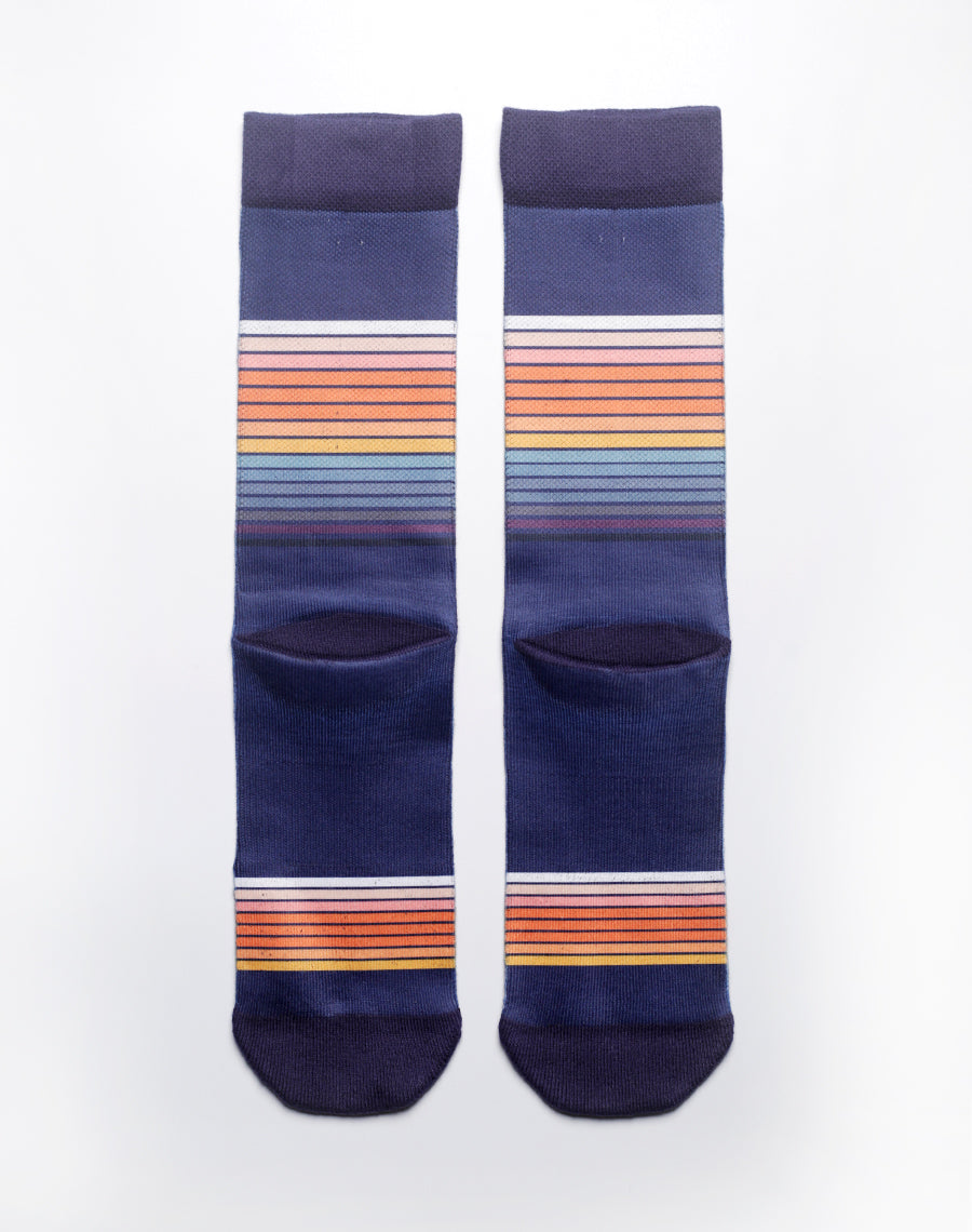 Tropical crew socks featuring vintage hula design